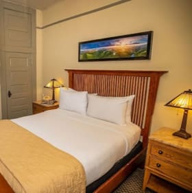 2N stay 1905 Basin Park hotel, Eureka Springs AR for 2! item