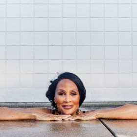 Beverly Johnson item