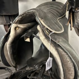 FD1- Icelandic saddle item