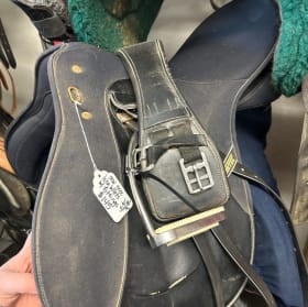 RL2- 17" Wintec AP saddle with fittings and girth item