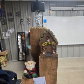 Gnome Door Statue/Stop item