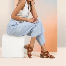 AETREX Kristin Arch Support Block Heel New in Box 9 to 9.5 item