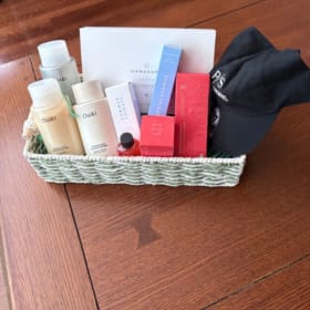 P/S Luxury Wellness item