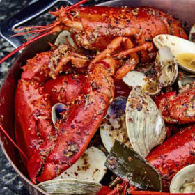 Clambake: 30 lbs of steamer clams + 30 lobsters item