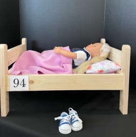 94 - Doll Dreams & Dress-Up item