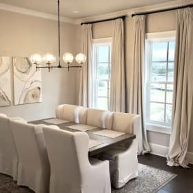 4 days/3 Night Stay in Exquisite Townhome in Savannah, GA item