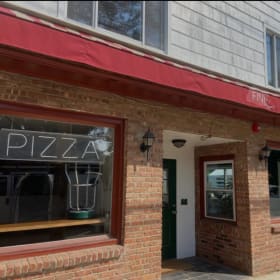 Cozy Night In - Pizza/Wine/Blanket/Sweatshirt item