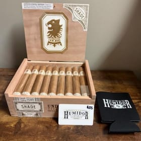 Hutch Humidor - Gift Set item