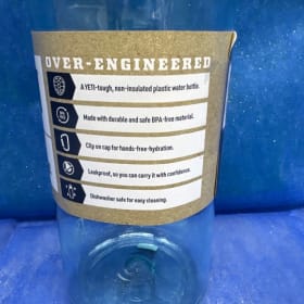 Yeti green Yonder water bottle item