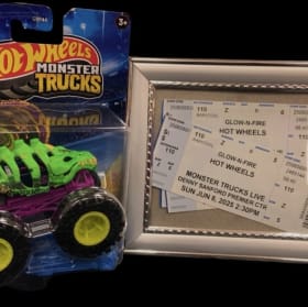 Hot Wheels Glow in Fire Tickets item