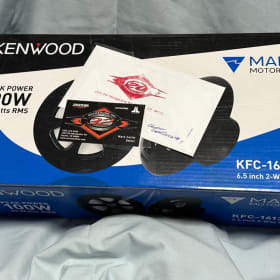 Kenwood Speakers and Gift Card item
