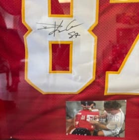 Travis Kelce Signed Jersey item