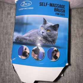 Self Groomer Scratcher with Soft Comb item