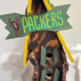 #11 Green Bay Packers Wooden Bird Feeder item