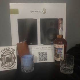 “Gentleman’s Lounge” Bundle item