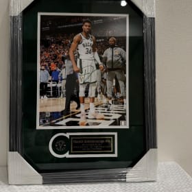 #45 Authentic Signed & Framed 8x10 Giannis Antetokounmpo item