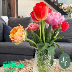 Bouquet de tulipes fraîches - 23 mai 2025 item