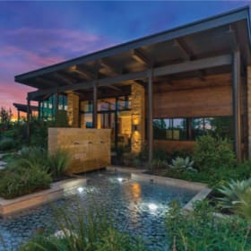 114 Loma de Vida Gift Card with Salt Lamp and Hair Turbines item