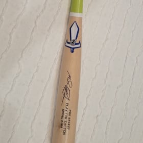 Coach Michael Earley signed maple bat item