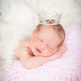 Service - Newborn baby session with Kate Duffy Photography item