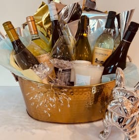 #31 Chic & Chill White Wine Basket item