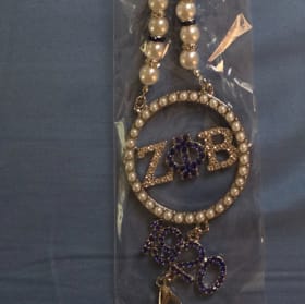 Pearl Lanyard (shipping included) item