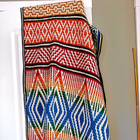 Crochet throw handmade 100% acrylic throw 4 item