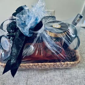 The Gentleman's Pour item