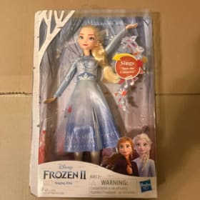 FROZEN 2 SINGING ELSA DOLL NEW DISNEY INTO THE UNKNOWN item