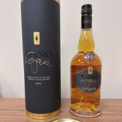 Bouteille de Whisky Canadien  (Valeur 100$) item
