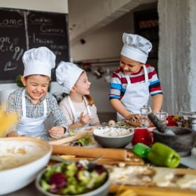 Kids Cooking Class!  CLICK ON LINK (do not bid) item