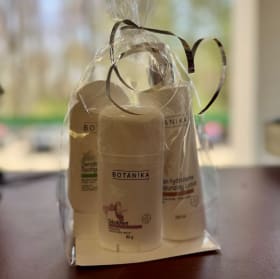 Panier cadeau produits Botanika valeur de 80$ item