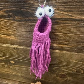 S - Zara the Yip Yip Alien item