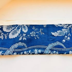 Table Runner item