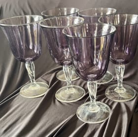 Set of 6 beautiful water goblets item