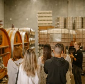 The LuLu Island Winery Estate Tour for 4 people - Set 1 item