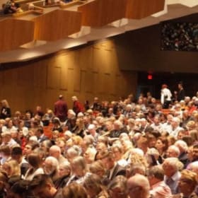 2 tickets to Cosi Fan Tutte - Vancouver Opera item