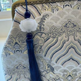 Exquisite Chinese Silk Purse item