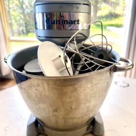 Cuisinart Stand Mixer item