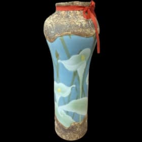 Blue floral Vase item