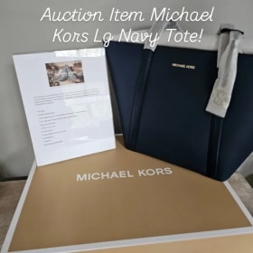 Michael Kors Tote item