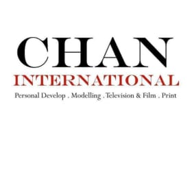 1 Look Photoshoot (includes hair & makeup application) item