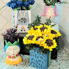 Cake Pops - Set of 3 - Yellow Cake item