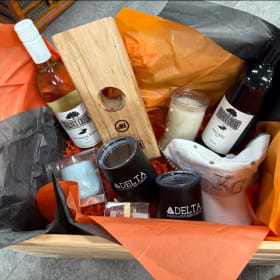 Wine Gift Basket item