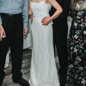 Formal Wear / Wedding Dress item