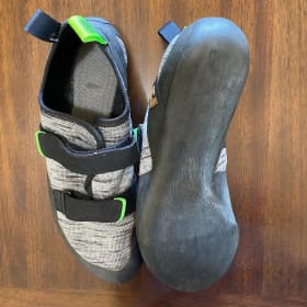 Climbing shoes item