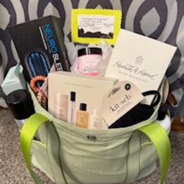 Lululemon Luxe Bundle + Hair Care Service item