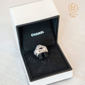 Elegant Marvin Jewelry Channel Ring – Bid Now! item