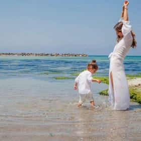 Magical Mini Photo Session with Lynn Counio item