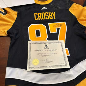 Authentic Signed Sidney Crosby Pittsburgh Penguins Jersey item